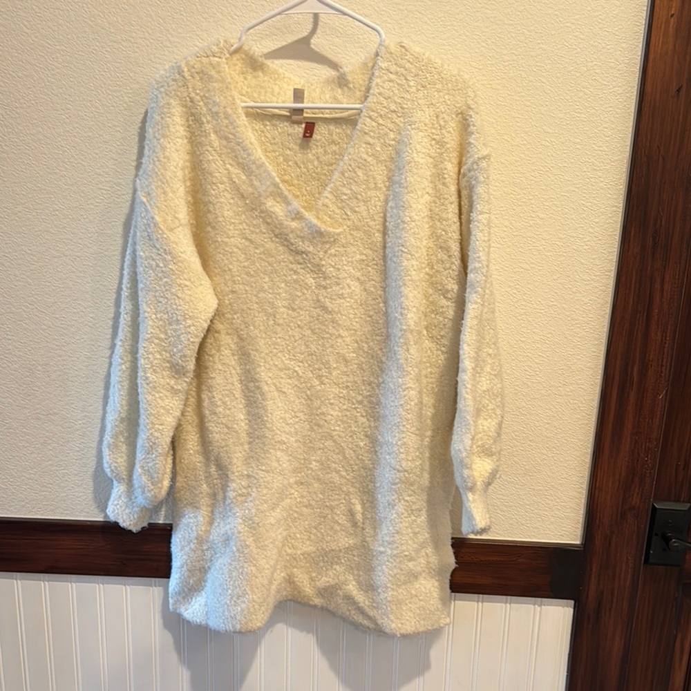 Pilcro Cream Textured V-Neck Sweater